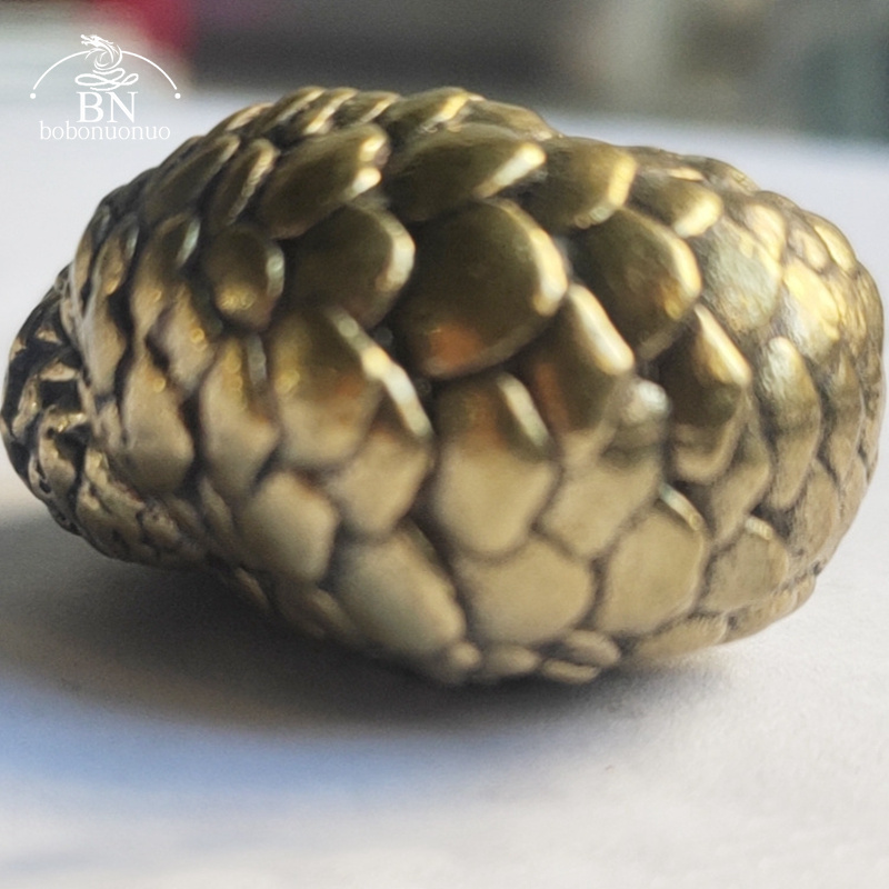 Solid Brass Spherical Pangolin - Retro Gaming Decor recension och pris