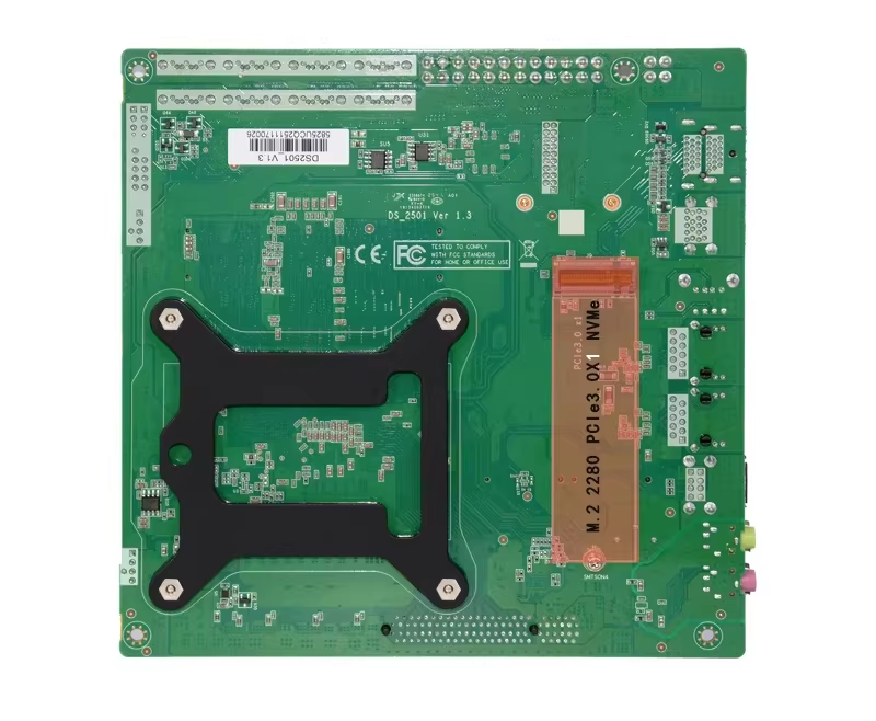 Topton N21 11-Bay ITX NAS Moth - Amd Cpu Ryzen 7 recension och pris